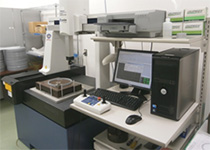 3次元測定機　ミツトヨ 